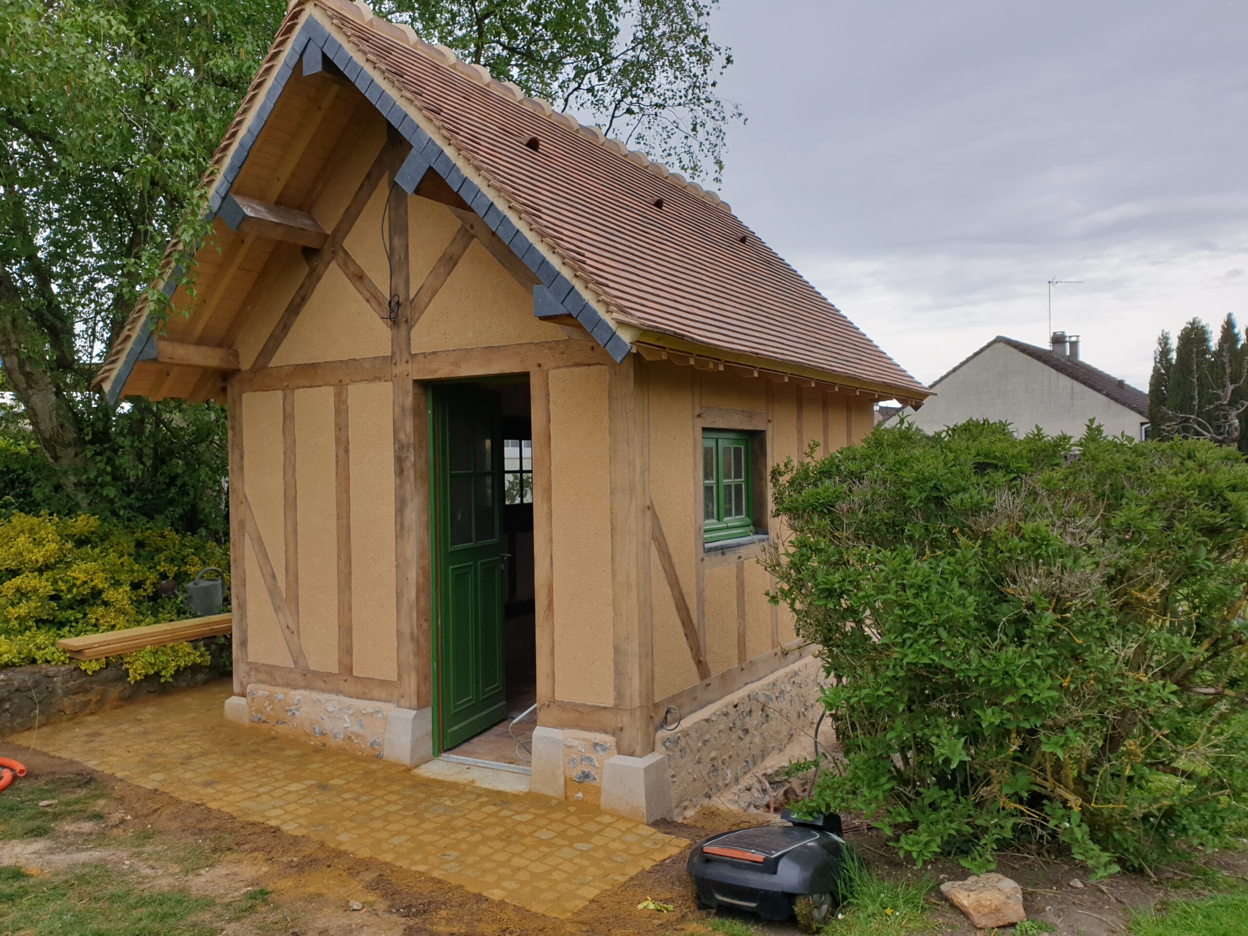 Abri de jardin traditionnel